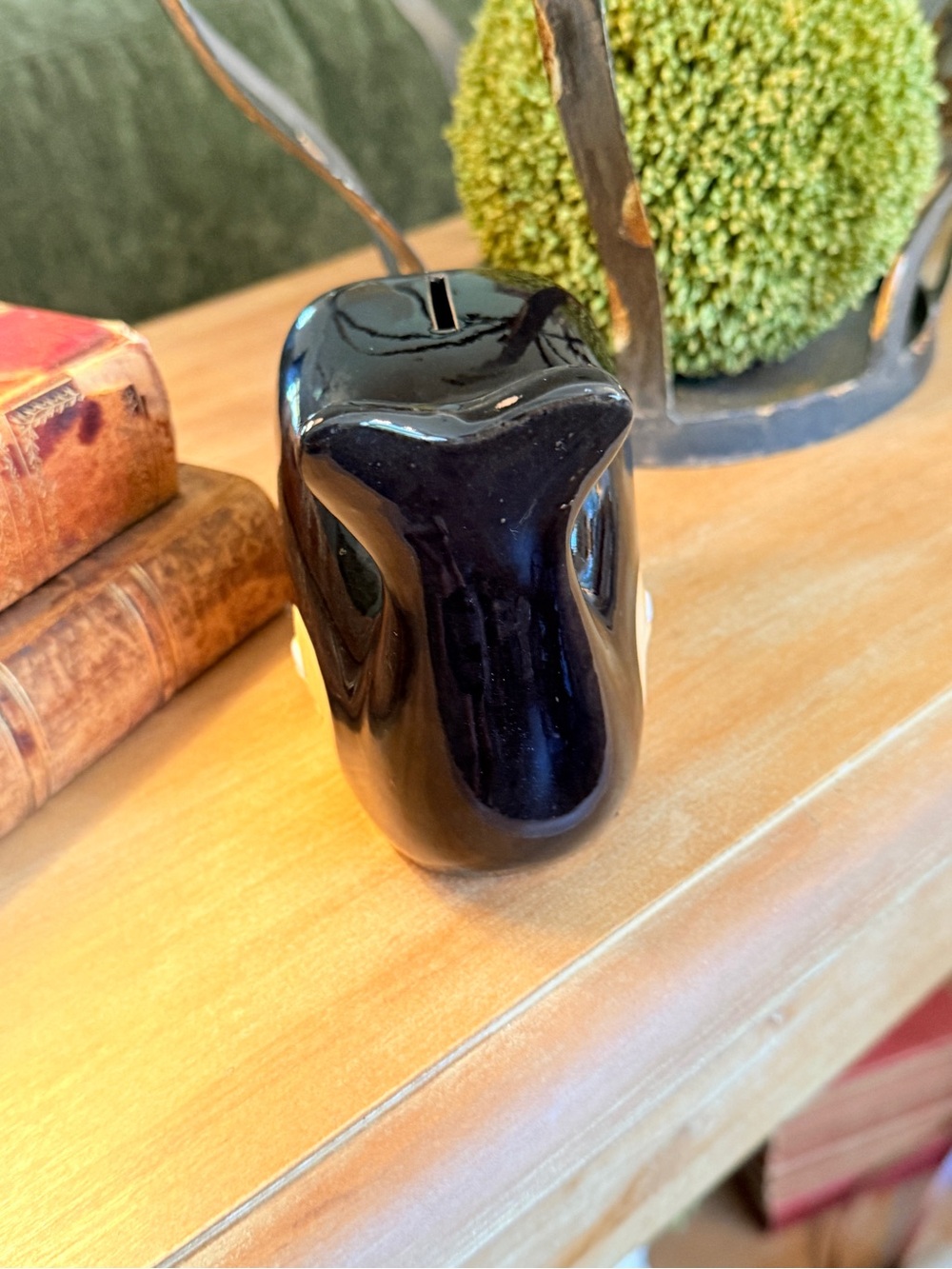 Vintage Otagiri Black and Cream Whale Glazed Stoneware Bank - Picture 8 of 12
